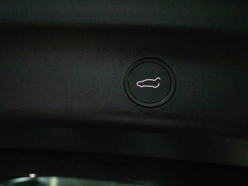 Used 2024 Tesla Model Y Long Range image 36