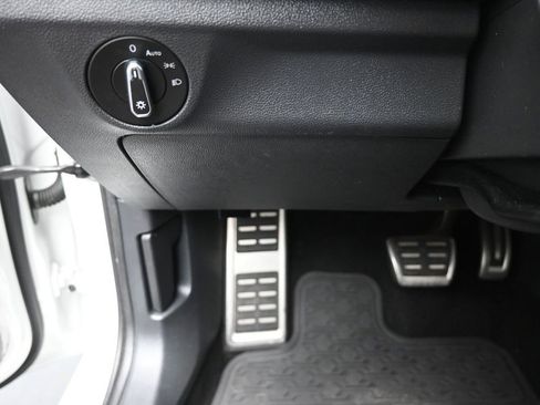 Used 2023 Volkswagen Jetta Sport image 16