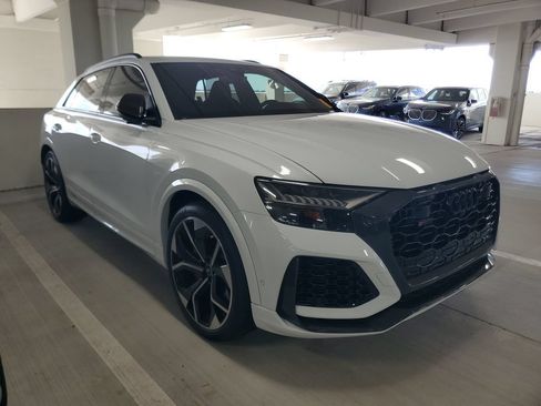 Used 2024 Audi RS Q8 AWD/4WD image 2