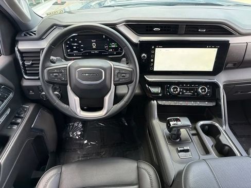 Used 2024 GMC Sierra 1500 Denali w/ Technology Package AWD/4WD image 20