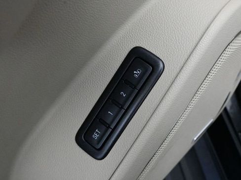 Used 2015 GMC Yukon Denali w/ Premium Package image 24