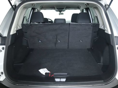 Used 2023 Nissan Rogue SV AWD/4WD image 30