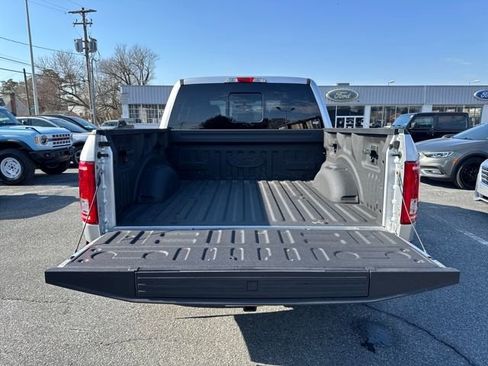 Used 2015 Ford F150 XLT w/ Equipment Group 302A Luxury image 21