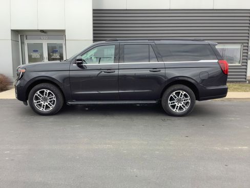 New 2026 Ford Expedition Max Active AWD/4WD image 2