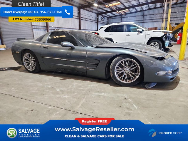 Used 2004 Chevrolet Corvette Coupe w/ Roof Package RWD image 5
