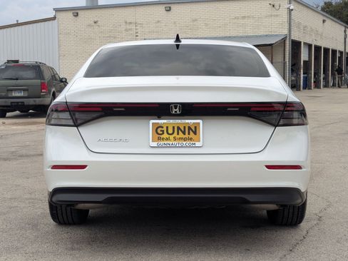 Used 2025 Honda Accord SE image 5