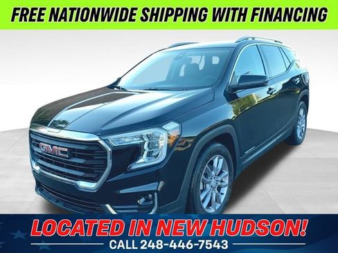 Used 2023 GMC Terrain SLT FWD image 1