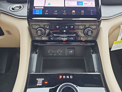 New 2025 Jeep Grand Cherokee Limited w/ Luxury Tech Group II image 19