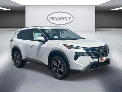 New 2025 Nissan Rogue SL w/ Tech Package