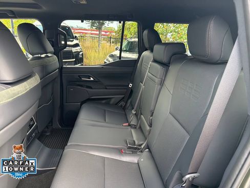 Used 2026 Lexus GX 550 AWD/4WD image 30