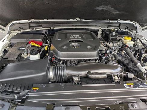 Certified 2021 Jeep Wrangler Unlimited Sahara image 22