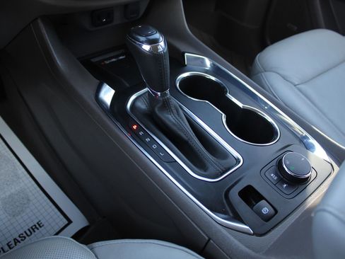 Used 2018 Chevrolet Traverse Premier w/ Driver Confidence II Package image 19