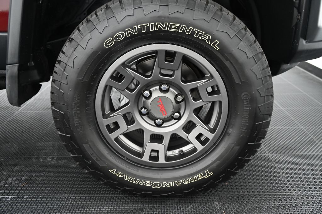 Used 2008 Toyota FJ Cruiser 4WD image 40