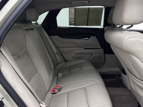 Used 2015 Cadillac XTS FWD image 29