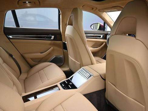 Certified 2021 Porsche Panamera Turbo S AWD/4WD image 7