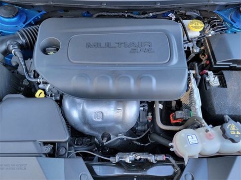 Certified 2023 Jeep Cherokee Altitude Lux image 40