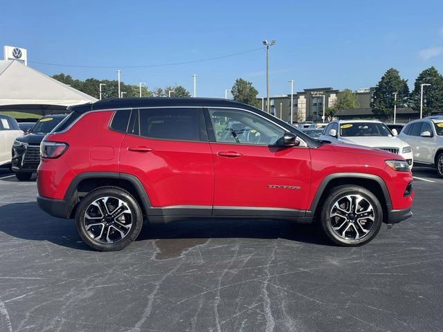 Used 2023 Jeep Compass Limited AWD/4WD image 8