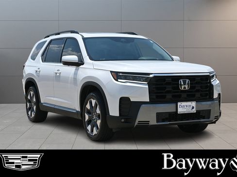 Used 2026 Honda Pilot Elite image 4