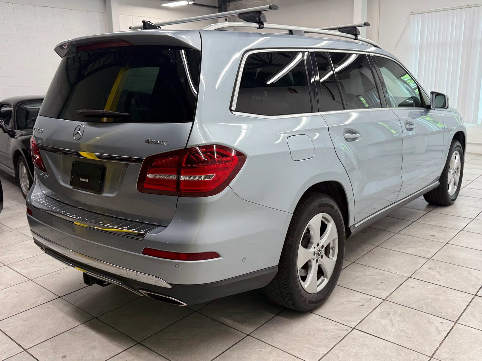 Used 2018 Mercedes-Benz GLS 450 4MATIC image 9