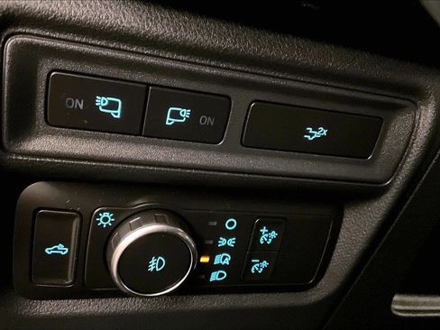 Certified 2022 Ford F150 XLT w/ Equipment Group 302A High image 30