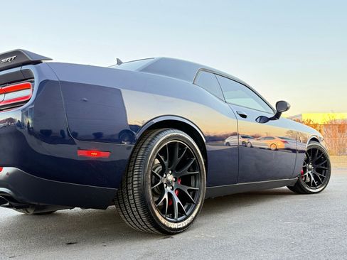 Used 2015 Dodge Challenger SRT Hellcat image 15