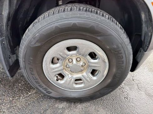 Used 2022 Nissan Frontier S w/ Technology Package image 3