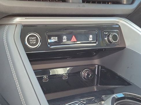 Certified 2025 Audi Q5 Premium Plus w/ Premium Plus image 26