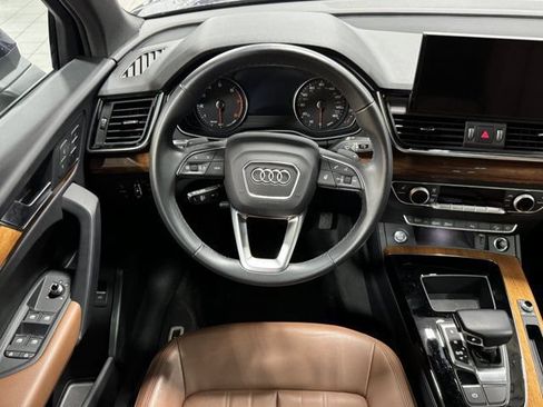 Used 2023 Audi Q5 2.0T Premium w/ Convenience Package AWD/4WD image 15