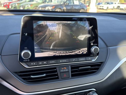 New 2025 Nissan Altima 2.5 SR image 23