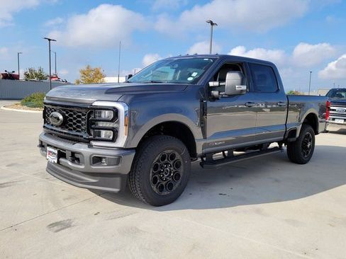New 2026 Ford F250 XLT w/ XLT Premium Package image 4