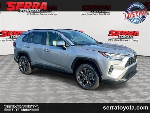 Certified 2025 Toyota RAV4 XLE Premium image 1