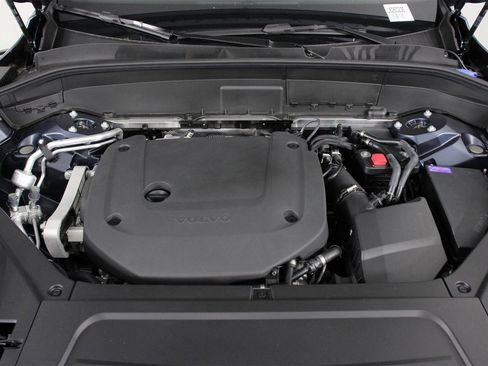 New 2026 Volvo XC90 B6 Plus w/ Protection Package Premier image 12