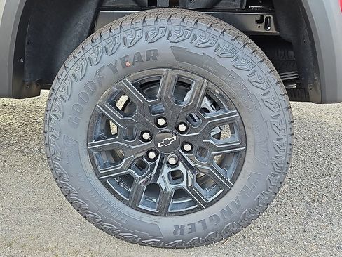 New 2026 Chevrolet Colorado Trail Boss AWD/4WD image 5