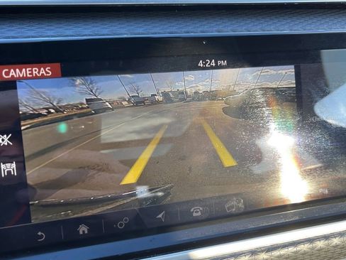 Used 2019 Land Rover Range Rover Velar R-Dynamic SE image 10