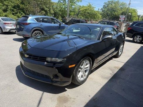 Used 2015 Chevrolet Camaro LT RWD image 2