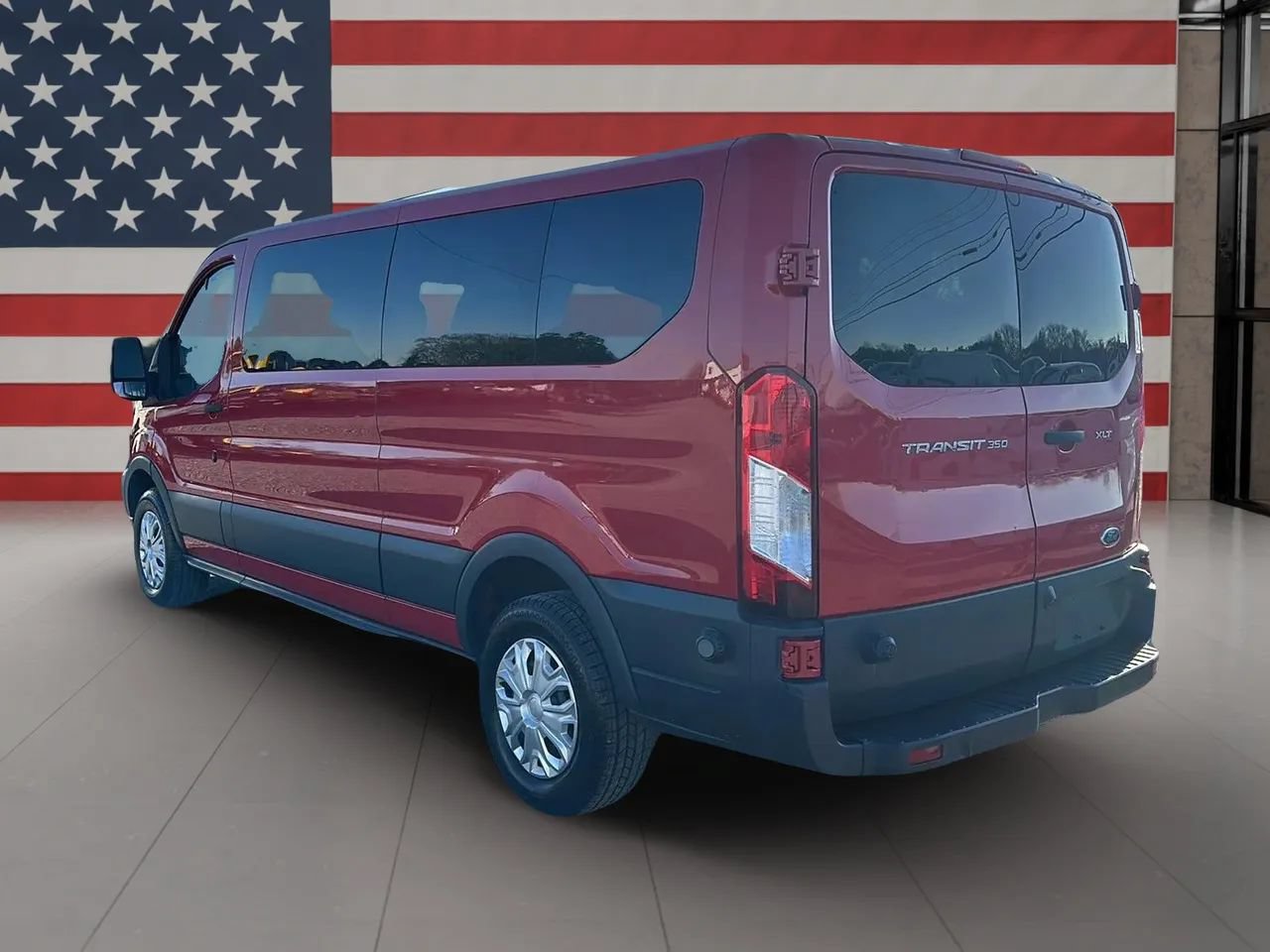 Used 2015 Ford Transit 350 XLT RWD image 6