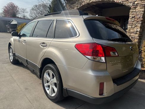 Used 2014 Subaru Outback 2.5i Premium w/ Popular Package #1B image 3