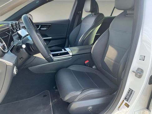 Used 2024 Mercedes-Benz C 300 Sedan image 10