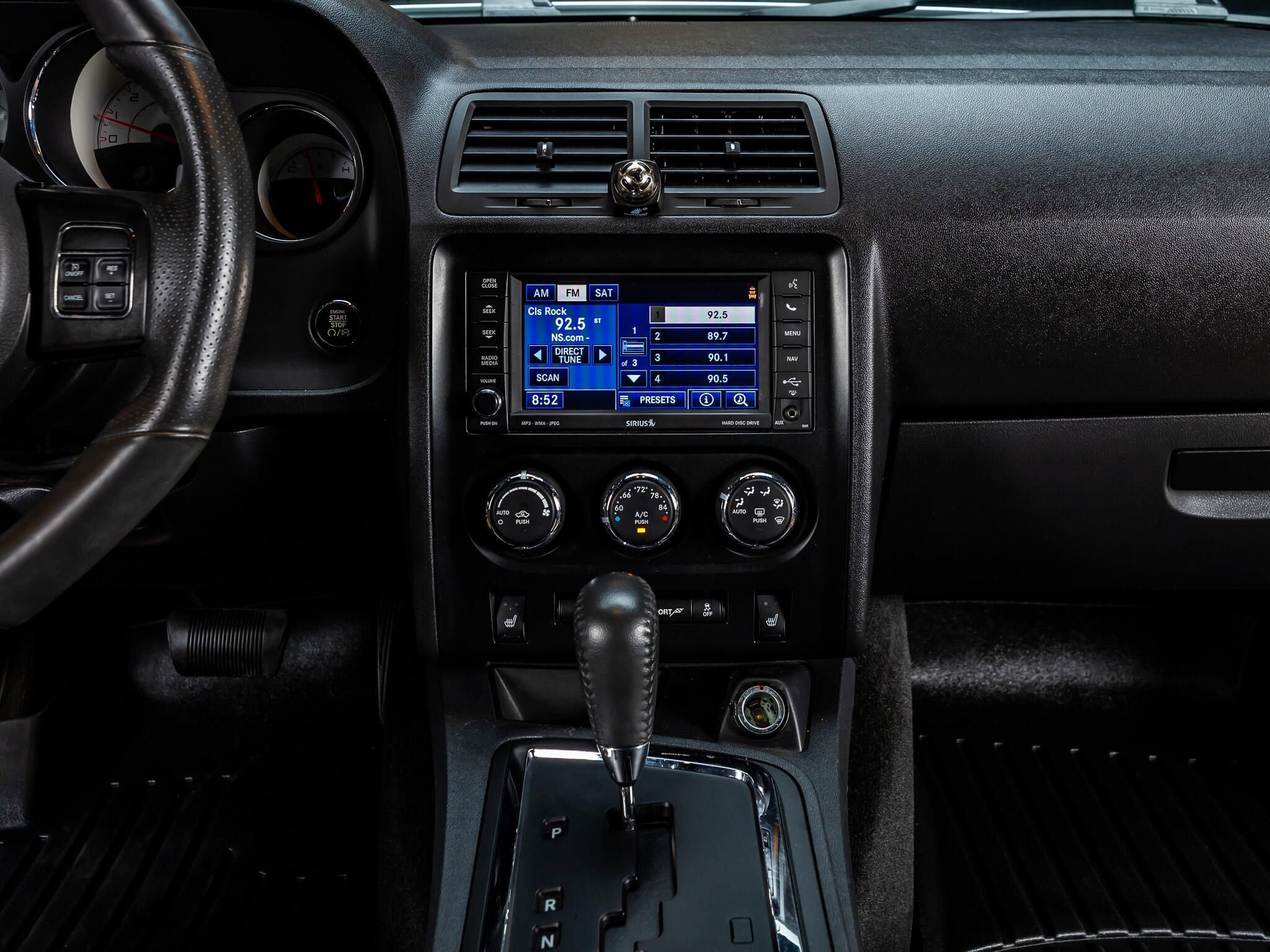Used 2014 Dodge Challenger R/T RWD image 19