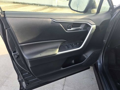 Certified 2025 Toyota RAV4 XLE w/ Convenience Package image 22