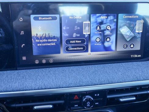 New 2026 Nissan Kicks S image 3