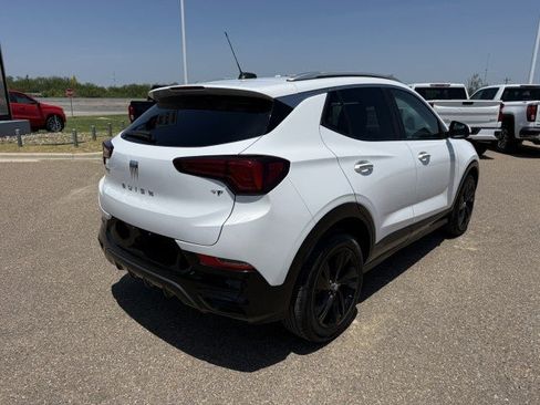 Used 2024 Buick Encore GX Sport Touring FWD image 9