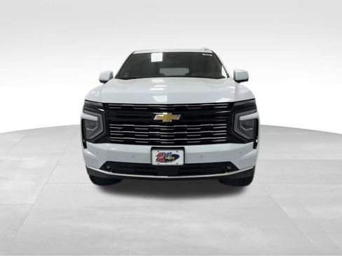 New 2026 Chevrolet Suburban High Country AWD/4WD image 2