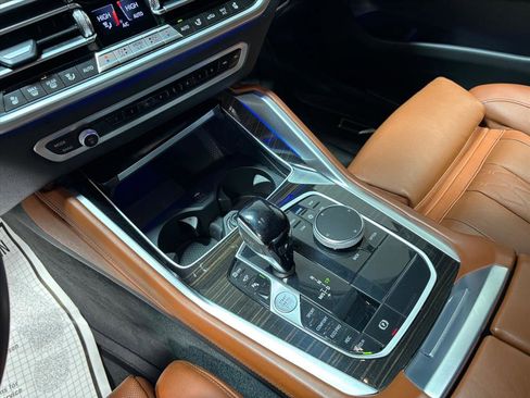 Used 2023 BMW X6 xDrive40i w/ M Sport Package image 13