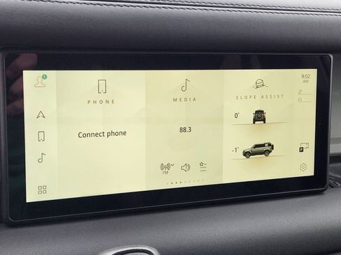 Used 2024 Land Rover Defender 110 S image 21