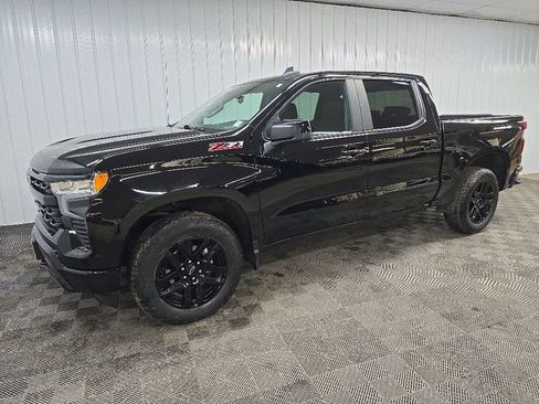 Used 2023 Chevrolet Silverado 1500 RST AWD/4WD image 6