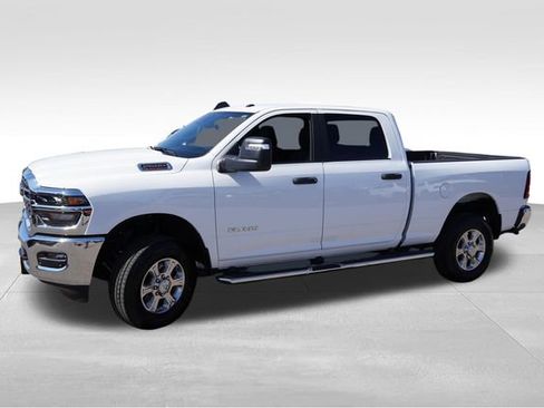 Certified 2026 RAM 2500 Big Horn AWD/4WD image 10