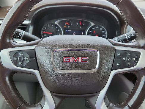 Used 2020 GMC Acadia SLE image 19