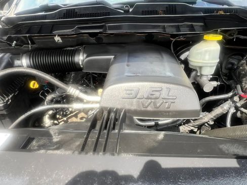 Used 2017 RAM 1500 Express AWD/4WD image 33