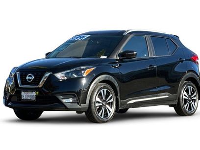 Used 2018 Nissan Kicks SR